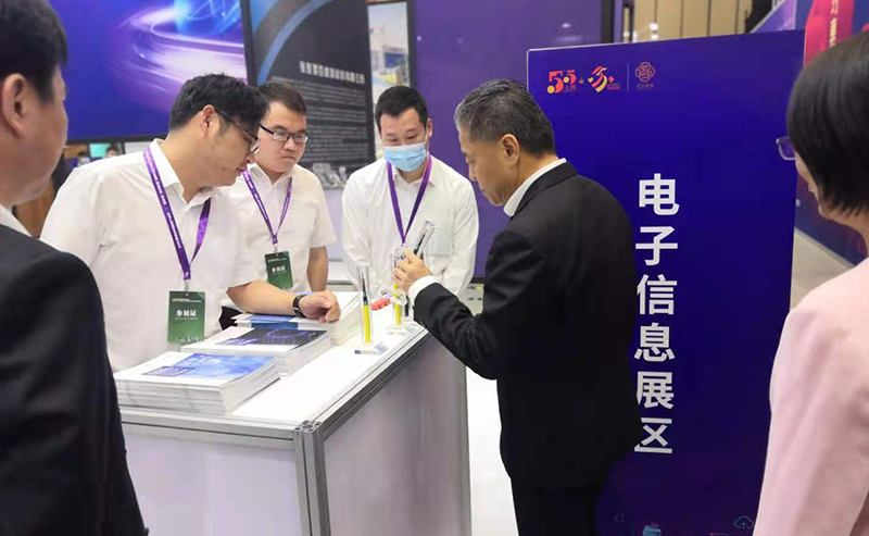 楊市長、方書記親臨亨通展位 | 2021首屆蘇州超級產地節